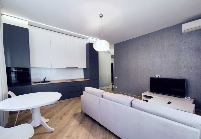 4City North Pipera, apartament 3 camere, parter, boxa, parcare.